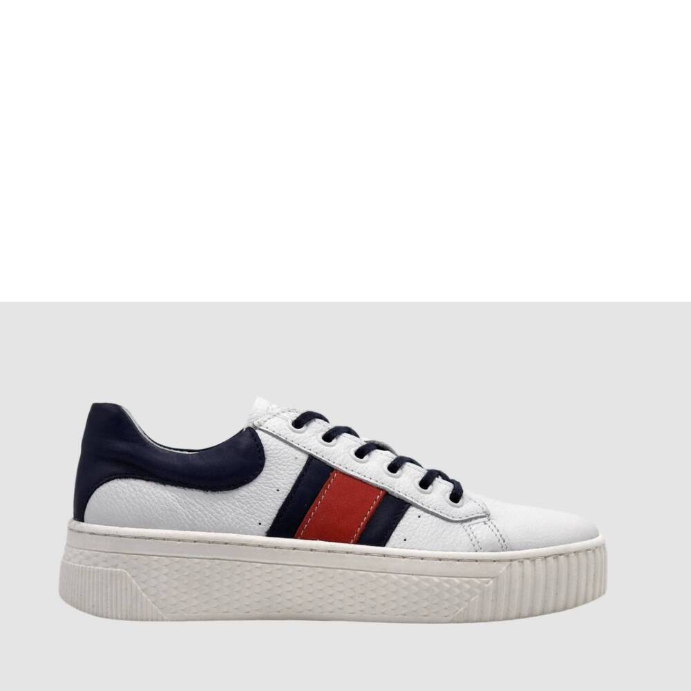 NEW KCR GROUP women's classic leather sneakers in white